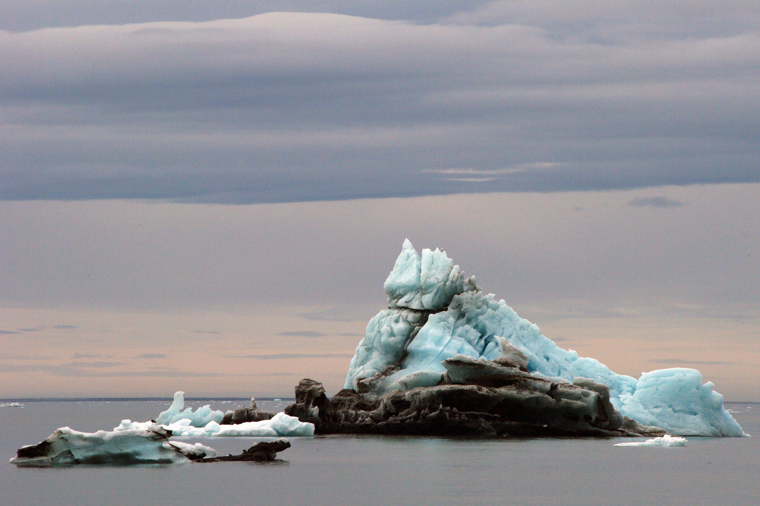 Icebergs - Polar regions fact file, Antarctica and the Arctic